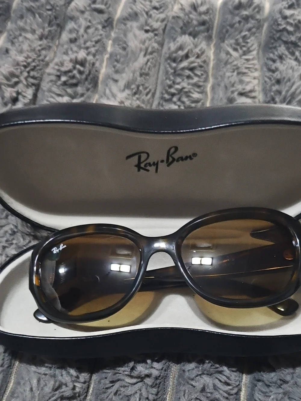 Ray-Ban RB 4198 Womens sunglasses